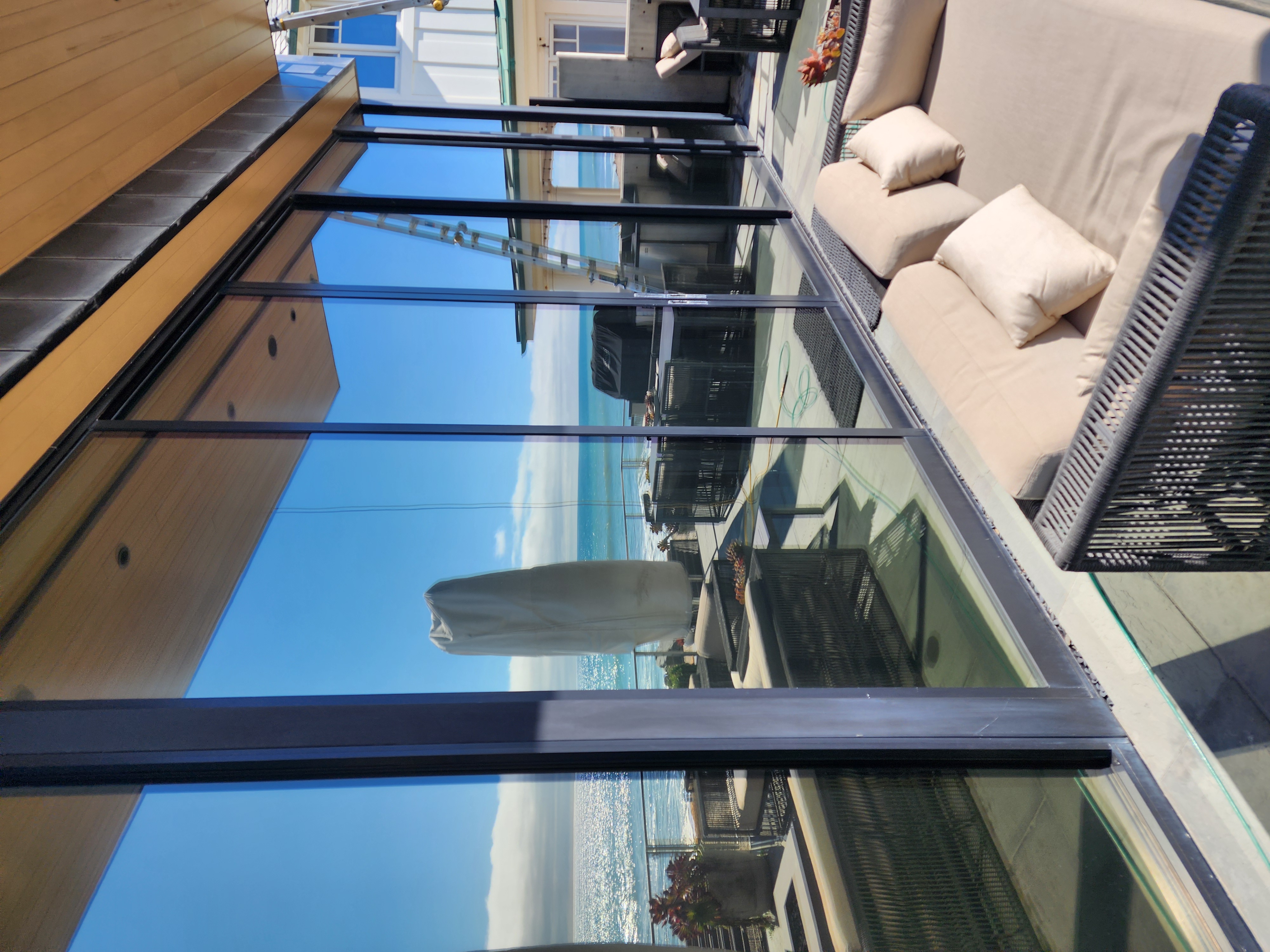 Oceanfront home window cleaning